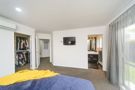 Photo of property in 7a Awatea Terrace, Hokowhitu, Palmerston North, 4410