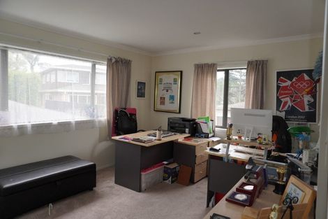 Photo of property in 20 Eastwood Rise, Browns Bay, Auckland, 0630