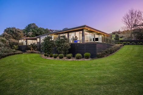 Photo of property in 27 Brownhill Road, Whitford, Manurewa, 2576
