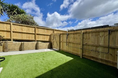 Photo of property in 6/36 Fairdale Place, Birkdale, Auckland, 0626