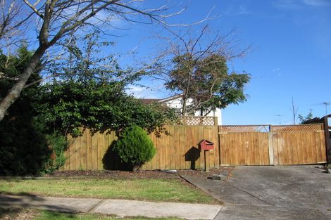 Photo of property in 9 Ransom Smyth Drive, Goodwood Heights, Auckland, 2105