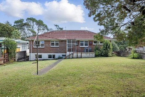 Photo of property in 18 Millbrook Road, Henderson, Auckland, 0612