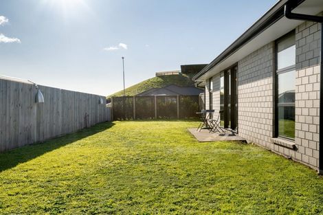 Photo of property in 6 Antrim Glade, Welcome Bay, Tauranga, 3175