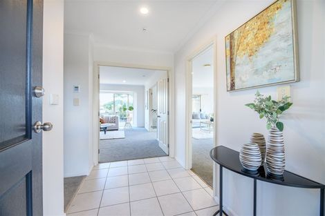 Photo of property in 8 Brookwood Drive, Henderson, Auckland, 0612