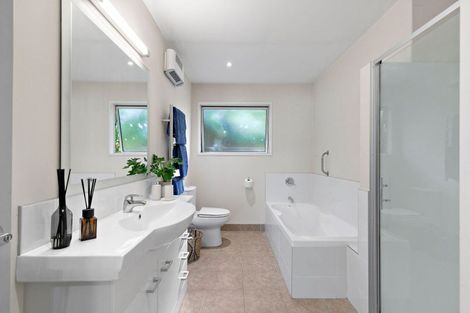 Photo of property in 62 Adamson Drive, Arrowtown, 9302