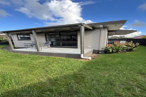 Photo of property in 6 Youngs Road, Papakura, 2110
