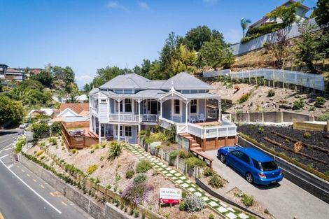 Photo of property in 32 Milton Road, Bluff Hill, Napier, 4110