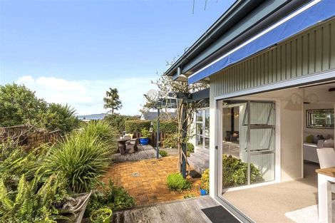 Photo of property in 12 Prestige Place, Castor Bay, Auckland, 0620