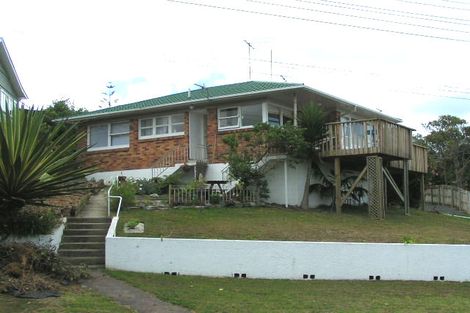 Photo of property in 2/12 Belle Vue Avenue, Northcote Point, Auckland, 0627