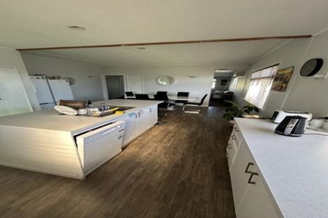 Photo of property in 305a Murdoch Road East, Akina, Hastings, 4122