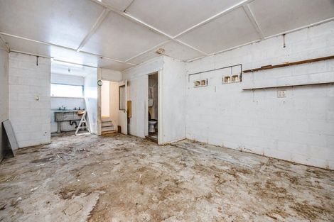 Photo of property in 46 Lawrence Crescent, Hillpark, Auckland, 2102