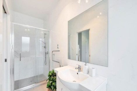 Photo of property in 17 Clendon Place, Manurewa, Auckland, 2102