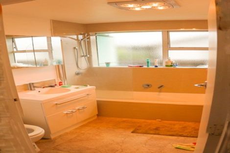 Photo of property in 9 Colina Street, Avonhead, Christchurch, 8042