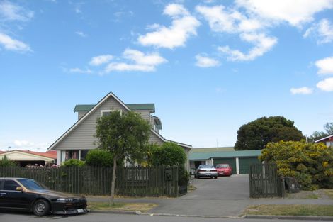 Photo of property in 5 Portnall Place, Parklands, Christchurch, 8083