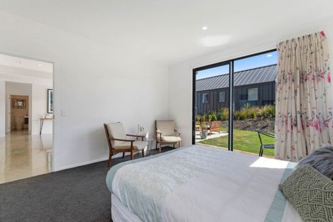 Photo of property in 9 Falconer Rise, Jacks Point, Queenstown, 9371