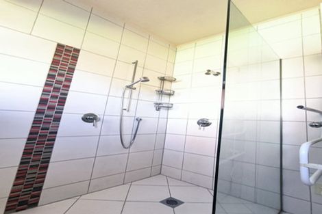 Photo of property in 160 Rosebank Road, Avondale, Auckland, 1026