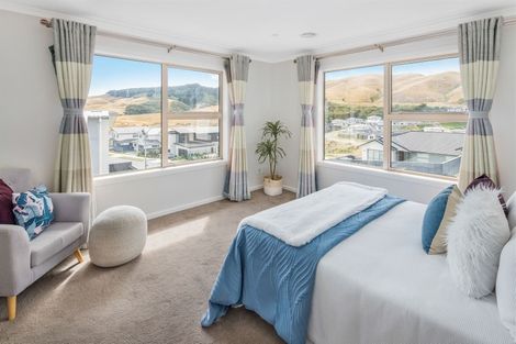 Photo of property in 41 Melksham Drive, Churton Park, Wellington, 6037