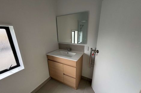 Photo of property in 222 Bridge Street, Eltham, 4322