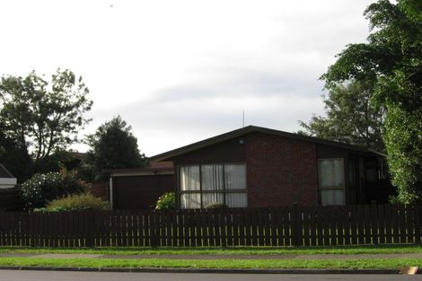 Photo of property in 74 Sunderlands Road, Half Moon Bay, Auckland, 2012