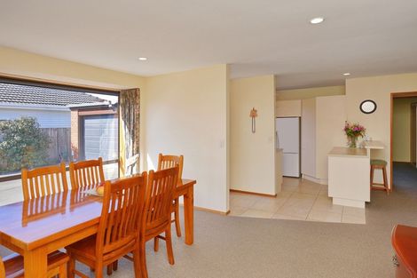 Photo of property in 2/82 Middleton Road, Upper Riccarton, Christchurch, 8041