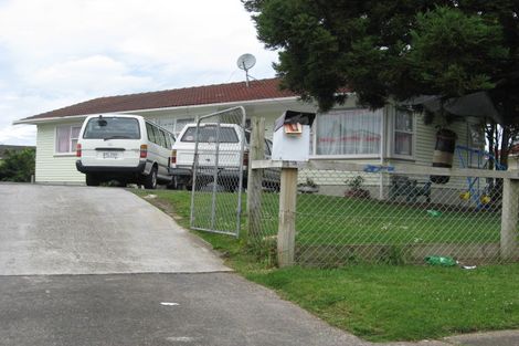 Photo of property in 70 Windrush Close, Mangere, Auckland, 2022