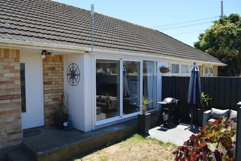 Photo of property in 2/369 Maunganui Road, Mount Maunganui, 3116