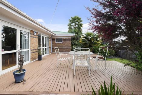 Photo of property in 20 Campbell Place, Papakura, 2110