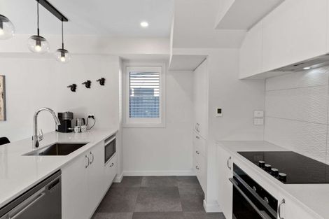 Photo of property in 2/218 Springfield Road, St Albans, Christchurch, 8014