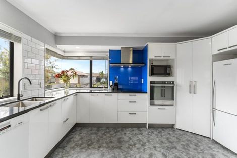 Photo of property in 12 Daria Place, Northpark, Auckland, 2013
