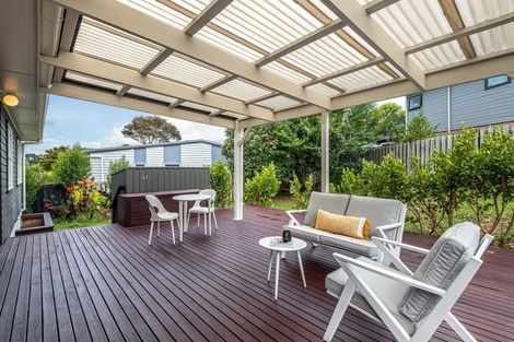 Photo of property in 14a Saffron Street, Birkdale, Auckland, 0626