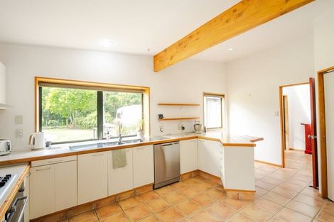 Photo of property in 915 Rangiotu Road, Rangiotu, Palmerston North, 4477