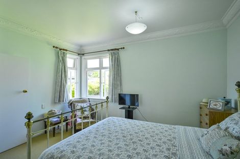 Photo of property in 27 Campbell Street, Havelock North, 4130