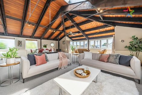 Photo of property in 57 Oroua Street, Eastbourne, Lower Hutt, 5013