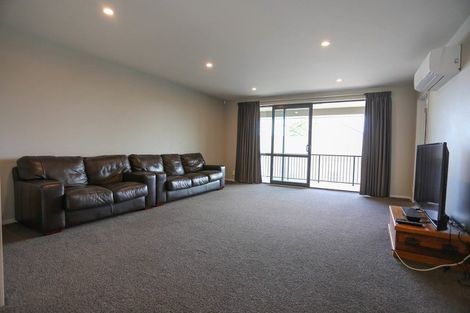 Photo of property in 2/422 Barbadoes Street, Edgeware, Christchurch, 8013