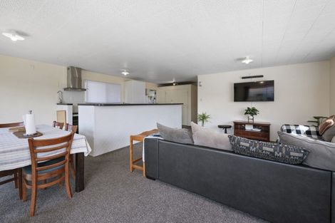 Photo of property in 18a Monokia Street, Fairy Springs, Rotorua, 3015