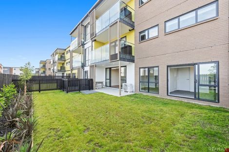Photo of property in 2/7g Newelm Lane, Flat Bush, Auckland, 2019