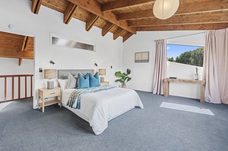 Photo of property in 12 Kaitake Place, Oakura, 4314