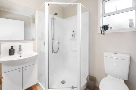 Photo of property in 58 Mere Road, Taupo, 3330