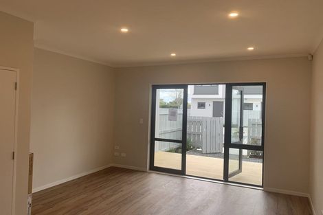 Photo of property in 6/66 Swanson Road, Henderson, Auckland, 0610