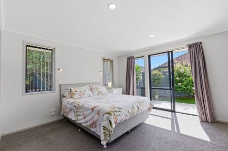 Photo of property in 30 Seabreeze Place, Papamoa Beach, Papamoa, 3118