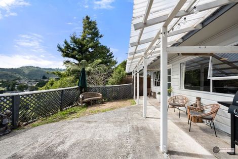 Photo of property in 99a Bird Grove, Stokes Valley, Lower Hutt, 5019