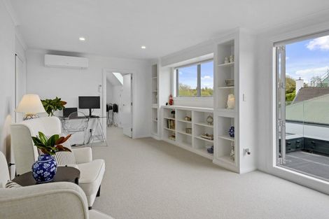 Photo of property in 56 Fendalton Road, Fendalton, Christchurch, 8014