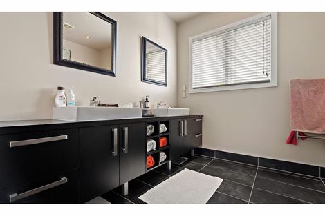 Photo of property in 6 Mortlake Street, Islington, Christchurch, 8042