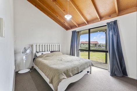 Photo of property in 27 Ruanui Street, Himatangi Beach, Foxton, 4891
