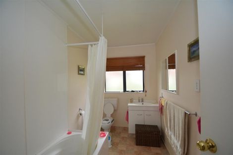 Photo of property in 6 Michael Jones Drive, Flat Bush, Auckland, 2019