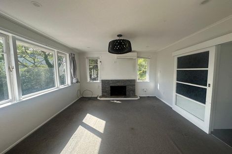 Photo of property in 8 Celsmere Lane, Te Atatu Peninsula, Auckland, 0610