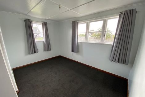 Photo of property in 134 Hakanoa Street, Huntly, 3700