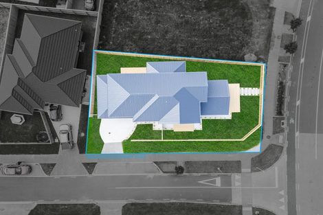 Photo of property in 1 Ritetai Street, Clarks Beach, 2122