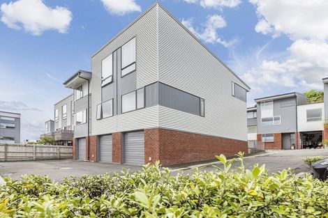 Photo of property in 3/31 Princess Terrace, Newtown, Wellington, 6021