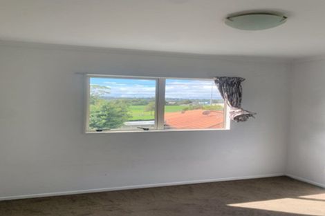 Photo of property in 5 Pooks Road, Ranui, Auckland, 0612